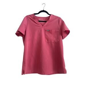 Figs size Medium Pink Short Sleeves Medical Scrub Top with Pocket
